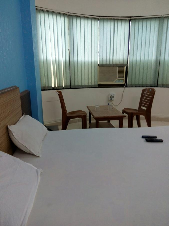 Hotel Sai Samrat Inn Panvel Buitenkant foto
