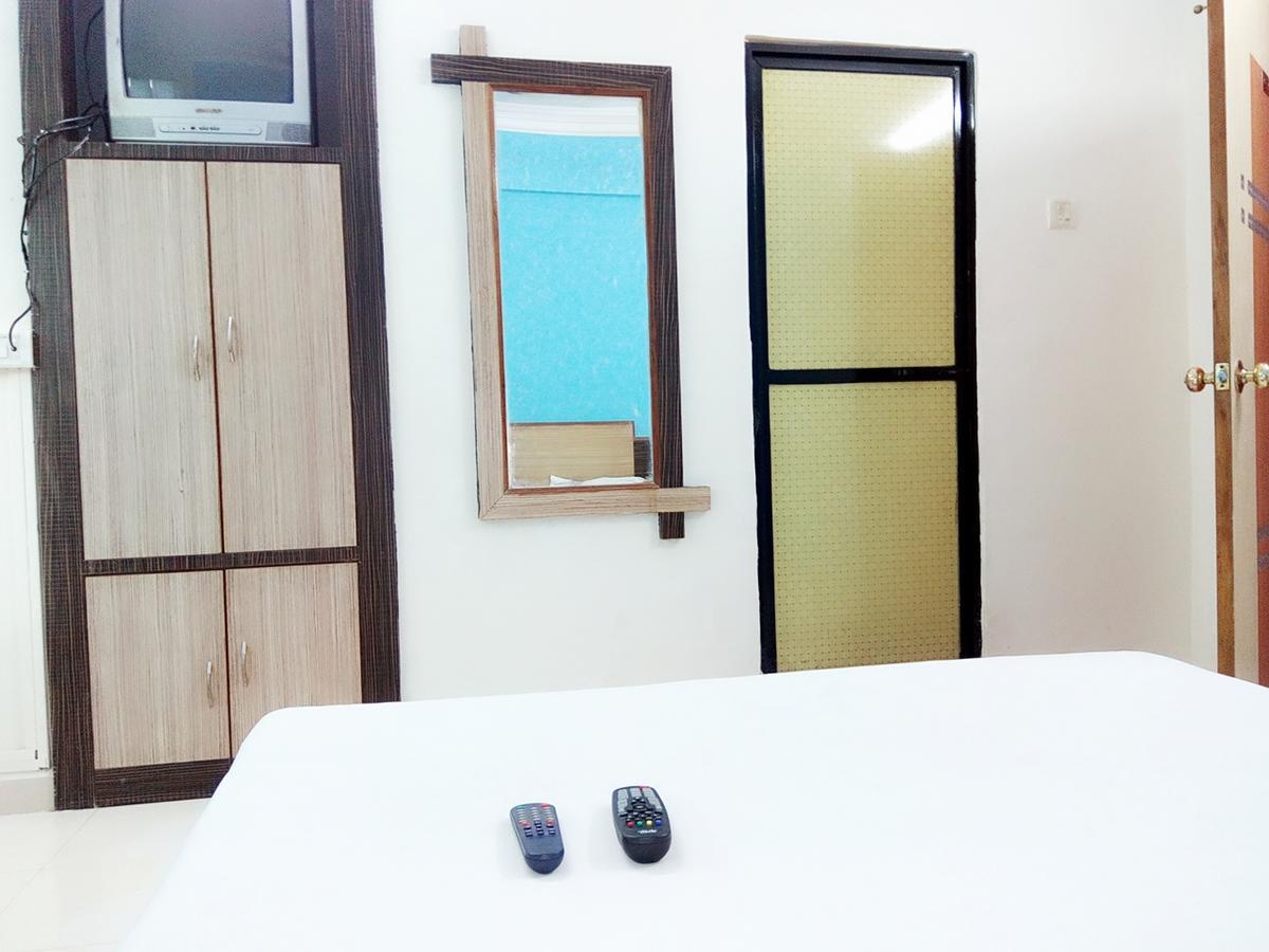 Hotel Sai Samrat Inn Panvel Buitenkant foto